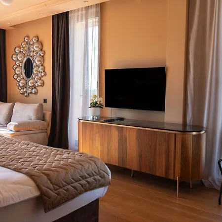 Hotel Hyde Hill Kosmaj 4*